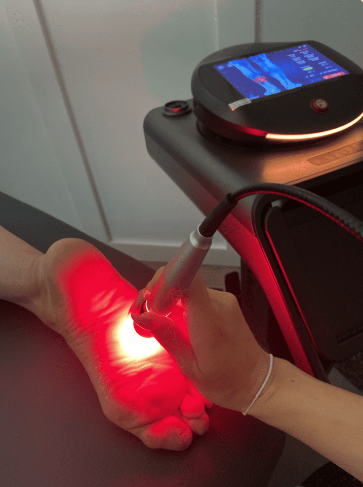 Comparison of Class IV laser therapy and red light therapy treatments for pain relief and recovery